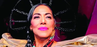 Lila Downs renace con nuevo amor y disco inspirado en mujeres jóvenes y educación