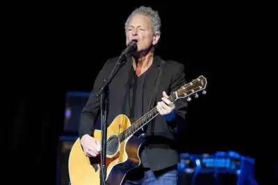 Lindsey Buckingham, ex Fleetwood Mac, es atacado por una mujer en Santa Mónica