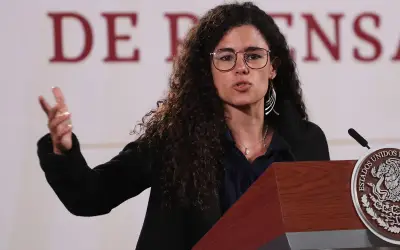 Luisa María Alcalde desmiente rumores de salida de Morena y aclara su postura