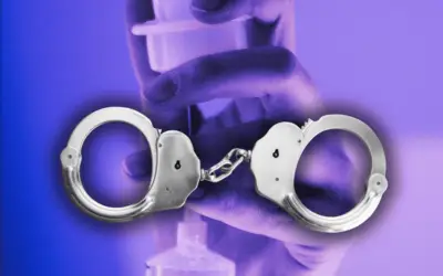 Médico prófugo en Sonora podría enfrentar hasta 48 años de cárcel por muertes con suero vitaminado