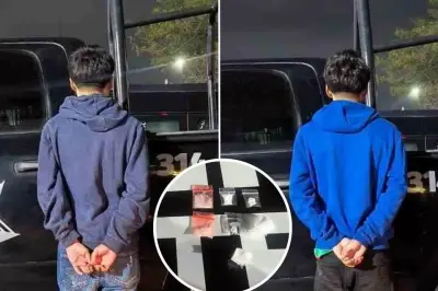 Menores detenidos en moto sin placas con drogas en Nuevo León