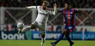 Neymar regresa a Argentina tras 11 años en empate de San Lorenzo y Santos