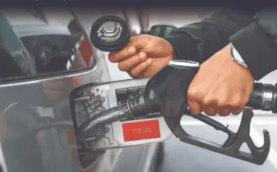 Presión del SAT reduce precios del diésel y alerta sobre riesgos