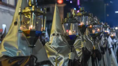 Procesión del Silencio 2026: Guía Completa de Ciudades y Horarios para Semana Santa