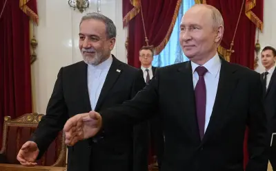 Putín elogia resistencia de Irán; ministro evalúa retomar negociaciones con EU