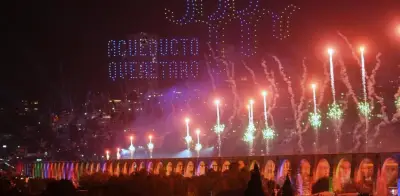 Querétaro ilumina 300 años del Acueducto con espectáculo masivo