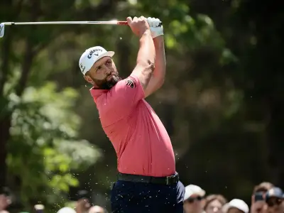 Rahm lidera LIV Golf México con Hatton pisándole los talones en Chapultepec