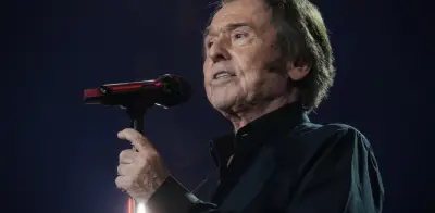 Raphael regresa triunfal al Auditorio Nacional tras superar su linfoma cerebral