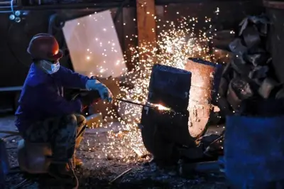 Reducción de Jornada Laboral a 40 Horas Beneficiará a Sectores Clave en México