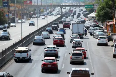 Regiomontanos Saturan la Carretera Nacional en Jueves Santo por Vacaciones