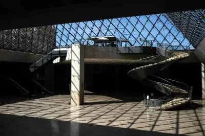 Renovación del Louvre en París priorizará seguridad y accesibilidad para visitantes