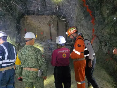 Rescate en Mina Santa Fe: 353 elementos trabajan sin descanso por 3 mineros atrapados