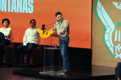 Samuel García alaba a Martha, llama 'troglodita' a Adrián de la Garza en debate