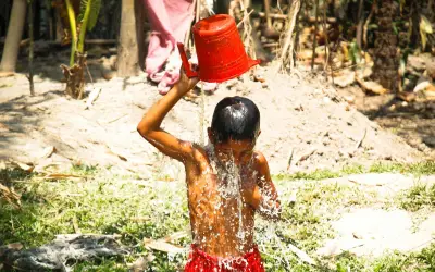 Sábado de Gloria 2026: Tradición, Agua y Multas en México