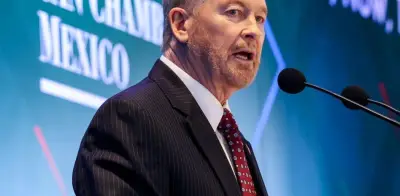 Sheinbaum acusa al embajador de EU de actitud injerencista