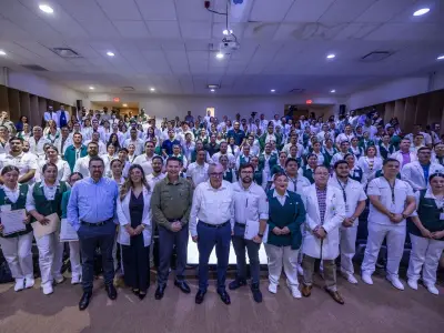 Sinaloa fortalece IMSS Bienestar con 154 especialistas y equipo médico de vanguardia