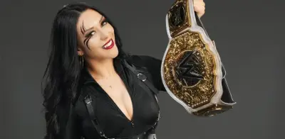 Stephanie Vaquer responde a fan que la llamó 'falsa' por negarse a foto