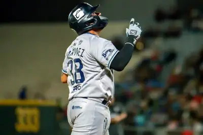 Sultanes de Monterrey Barre a Algodoneros de la Laguna con Contundente 16-0