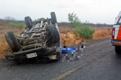 Tragedia en Bustamante: Pareja Fallece en Accidente por Volcadura de Vehículo