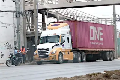Transportistas Anuncian Paro Nacional para el 6 de Abril por Inseguridad y Altos Costos