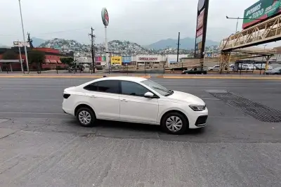 Tres sujetos detenidos por robo a transeúntes en Monterrey