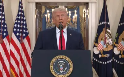 Trump afirma que operación 'Epic Fury' desmanteló estructura militar iraní y amenaza con más ataques