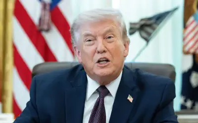 Trump condiciona alto al fuego con Irán a la reapertura del estrecho de Ormuz