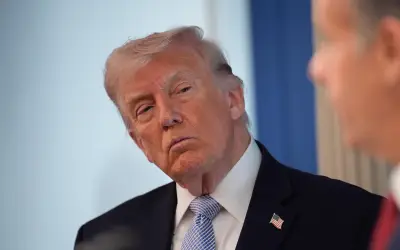 Trump Rechaza Peajes de Irán en el Estrecho de Ormuz y Anuncia Reapertura Inminente