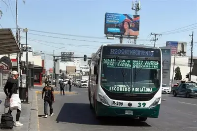 Usuarios del transporte público enfrentan incrementos de tarifas sin aviso previo