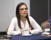 Alcaldesa de León renuncia al PAN tras 20 años denunciando excesos internos