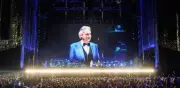 Andrea Bocelli deslumbra a 130 mil personas en concierto gratuito del Zócalo