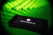 Anthropic busca captar fondos con una valoración de 900 mmdd