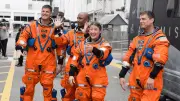 Artemis II: Aplausos en California pese a no ver la cápsula durante histórico amerizaje