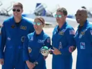 Artemis II: Astronautas llegan a plataforma para histórico lanzamiento lunar