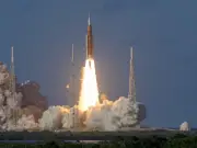 Artemis II supera problemas técnicos y despega exitosamente hacia la Luna