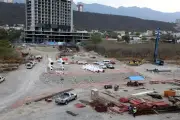 Avanzan obras de pasos peatonales que conectarán con la Línea 4 del Metro en Río