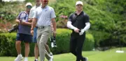 Canelo Álvarez brilla en el LIV Golf México mientras Victor Pérez lidera la primera ronda