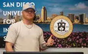 Canelo Álvarez inicia estudios universitarios en EU, marcando nueva etapa personal