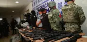 Capturan a nuevo líder de 'Los Medina' en Oaxaca con arsenal de alto poder