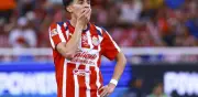Chivas deja escapar liderato y Hormiga González el título de goleo
