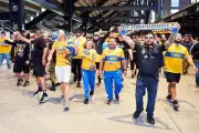 Correa agradece apoyo de afición en Nashville