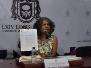 Diputada de Morena exhibe escrituras y responde a acusaciones de corrupción