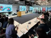 Diputado y Meta buscan proteger a menores en el entorno digital ante 2 millones de apps