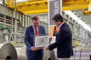 Ebrard conoce avances en centro industrial Ternium en Nuevo León