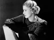 El MAM de París rinde homenaje a Lee Miller, la fotógrafa que capturó la guerra