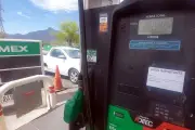 Gobierno desactiva amenaza fiscal a gasolineros tras acuerdos de colaboración