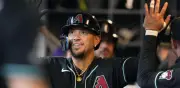 Ildemaro Vargas extiende racha histórica a 23 juegos en MLB