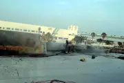 Incendio en techo de bodega moviliza a bomberos