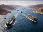 Irán niega despliegue de destructores de EU en el estrecho de Ormuz, clave en negociaciones