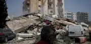 Israel intensifica bombardeos en Líbano: dos niñas muertas y miles huyen